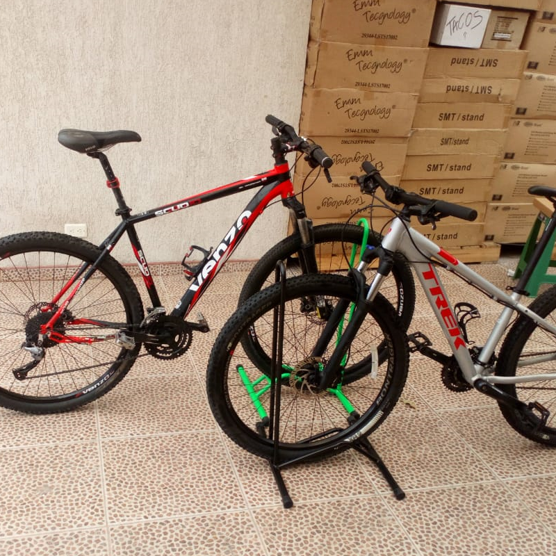 soporte de piso para bicicleta