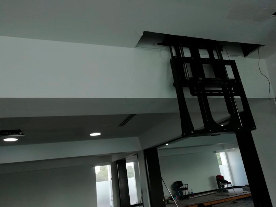 Montaje estructura soporte para tv Montaje estructura soporte para tv