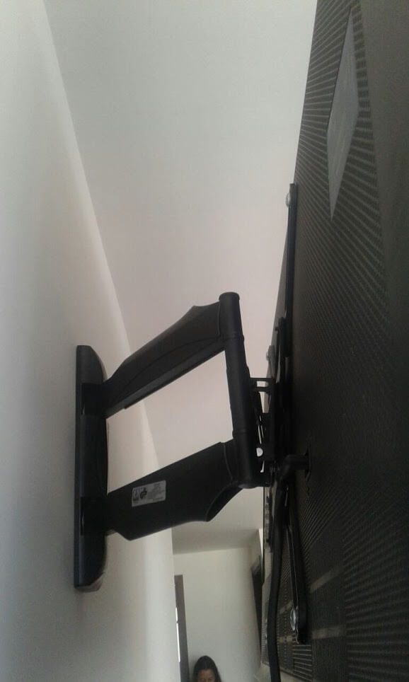 Soporte fabricado en aluminio para televisores grandes Soporte fabricado en aluminio para televisores grandes