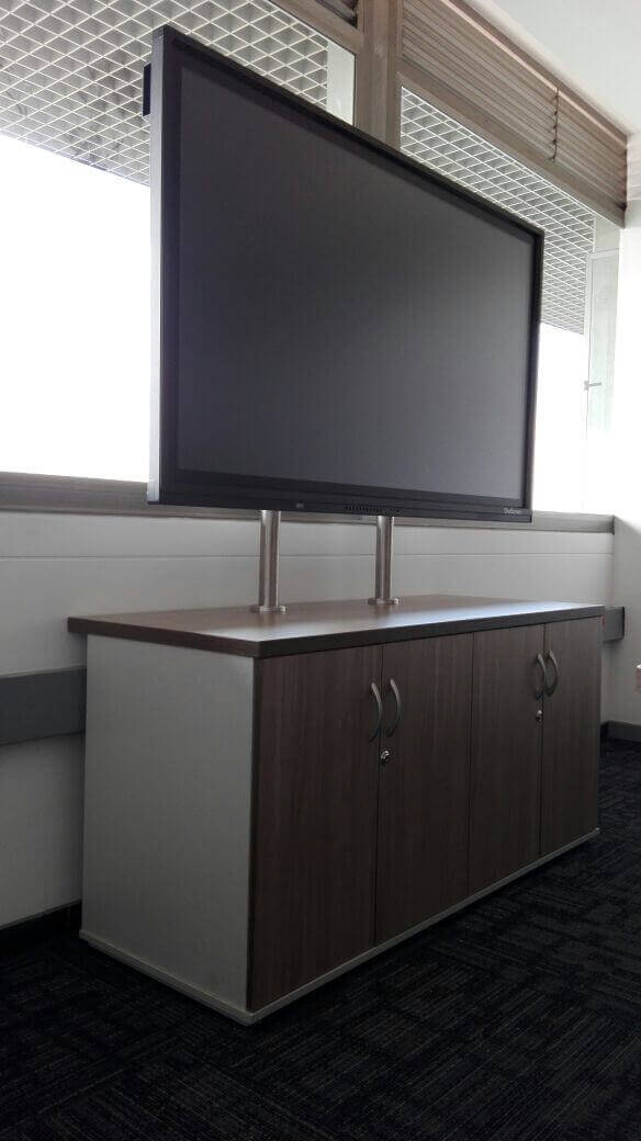 Base de doble pivote para monitor touch screen en Bogota Base de doble pivote para monitor touch screen en Bogota