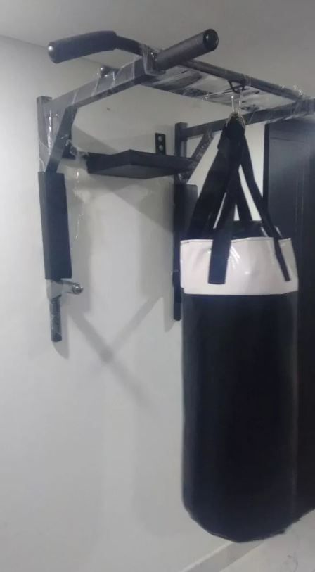 Soporte de pared para realizar entrenamientos personales Soporte de pared para realizar entrenamientos personales