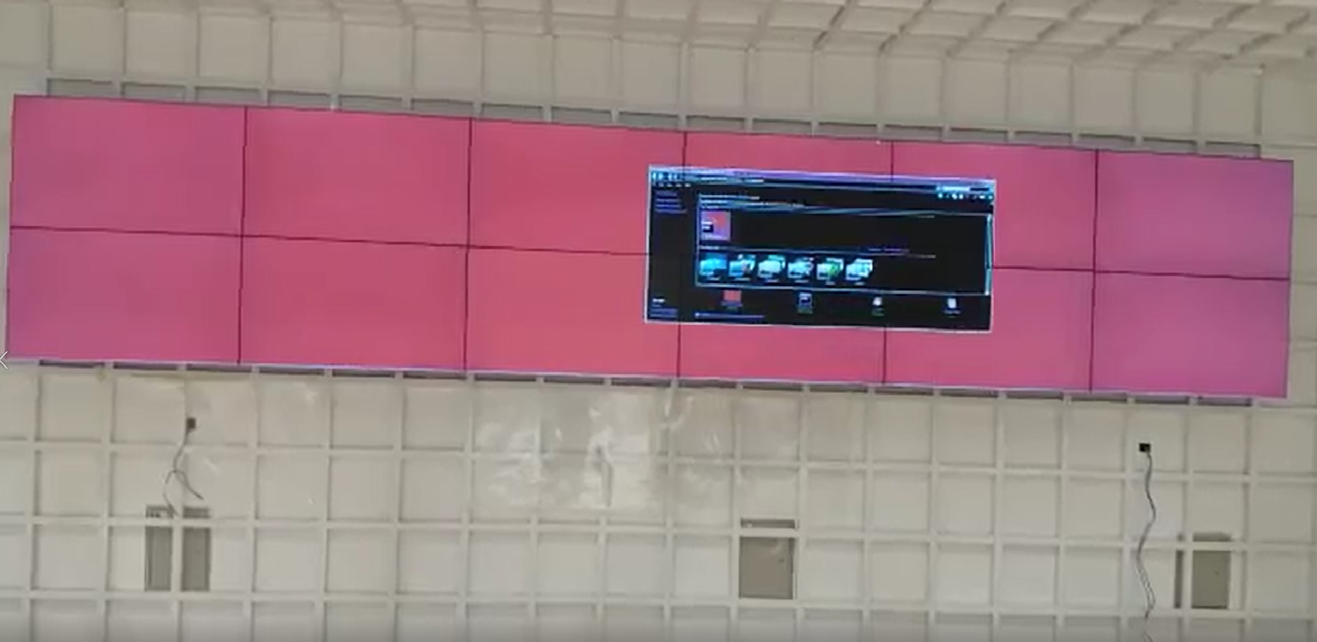 Instalacion de videowall 2x6 en Bogota