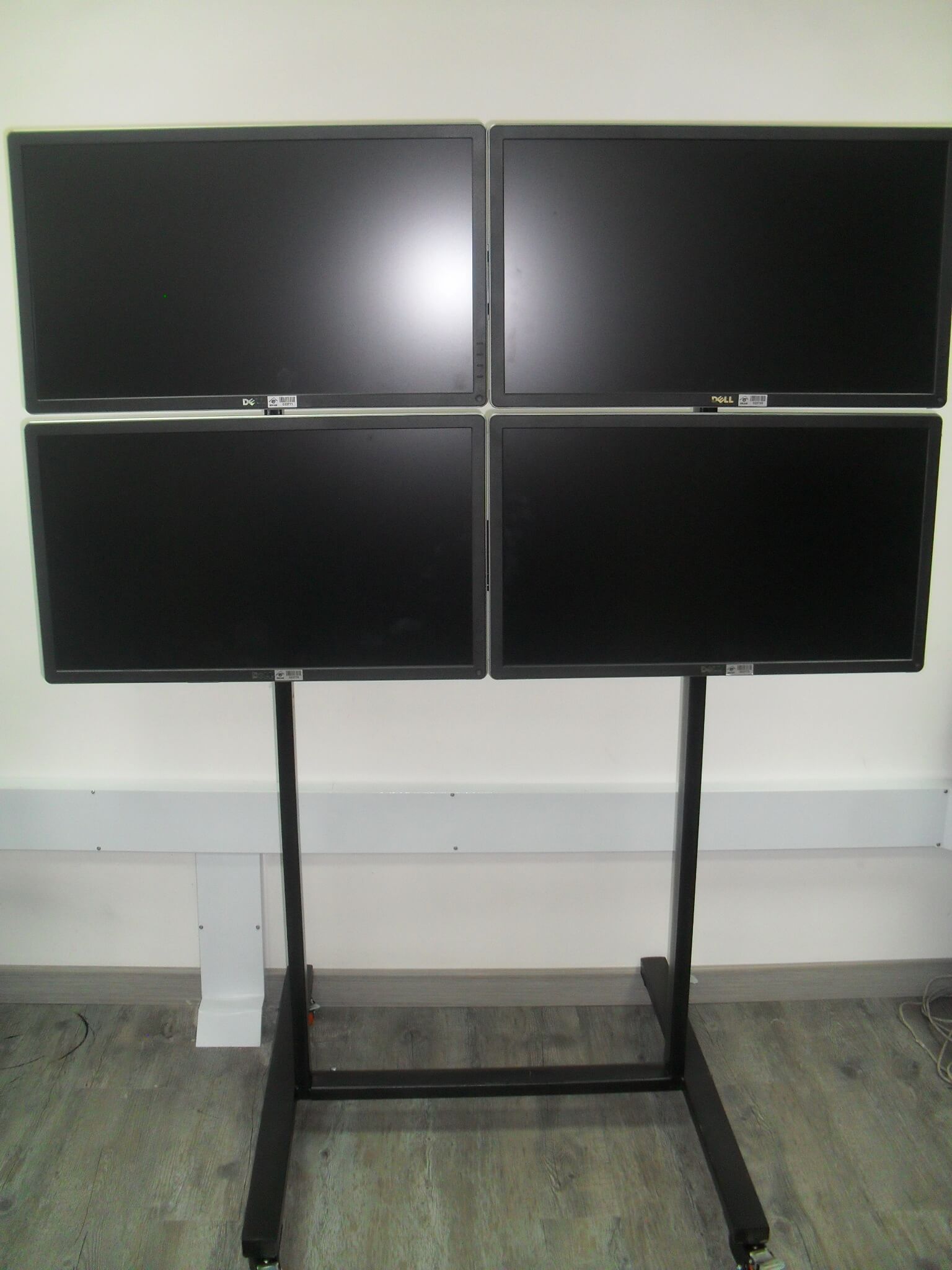Videowall para cuatro monitores o televisores Videowall para cuatro monitores o televisores