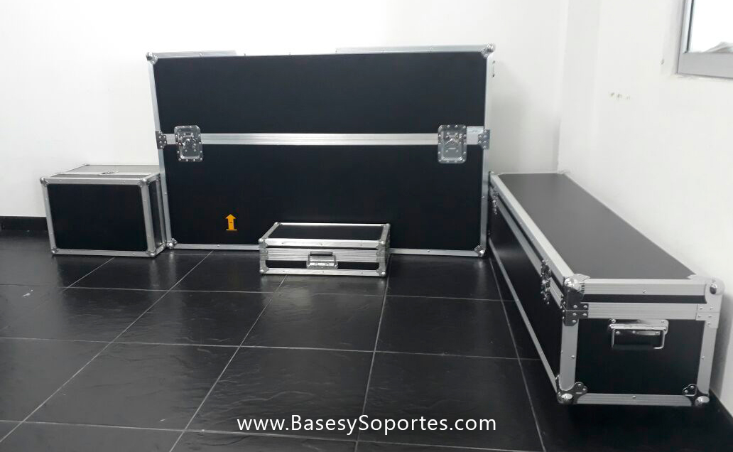 Flight case racks y estuches para guardar proteger y transportar equipos delicados Flight case racks y estuches para guardar proteger y transportar equipos delicados