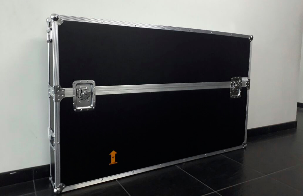 Rack estuche para transporte de drones o helicopteros teledirigidos Rack estuche para transporte de drones o helicopteros teledirigidos