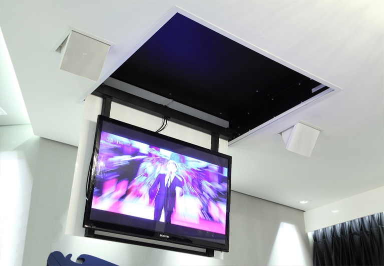 Base tipo ala para televisor